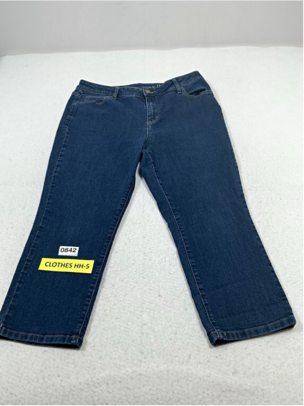 Women’s Westport Classic Fit Capri Stretch Blue Denim Jeans 5-Pocket Size 12